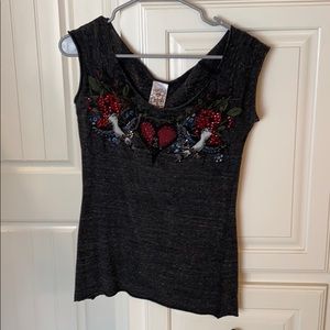 Grey shirt with bird design